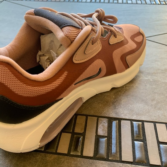 nike air max 200 • BRAND NEW • NEVER WORN - Picture 13 of 16